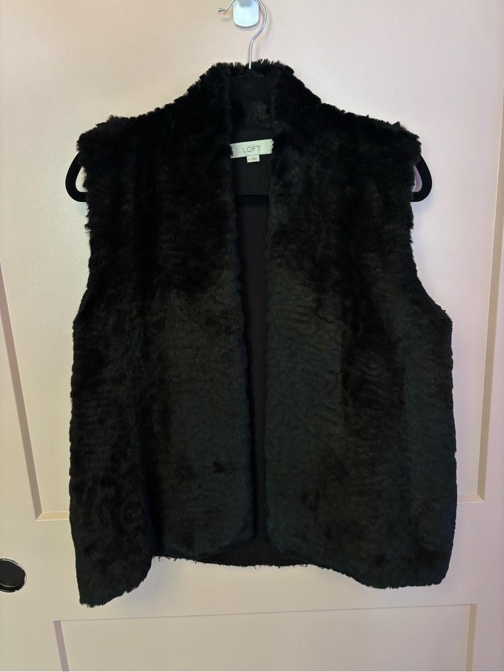 Ann Taylor Loft Faux Fur Black Houndstooth Sweater Vest Medium - Picture 2 of 7